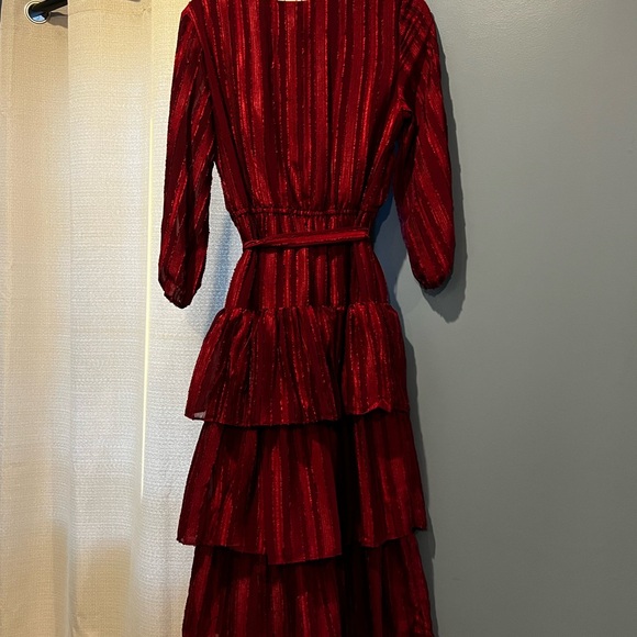 Red Dress - Picture 4 of 4